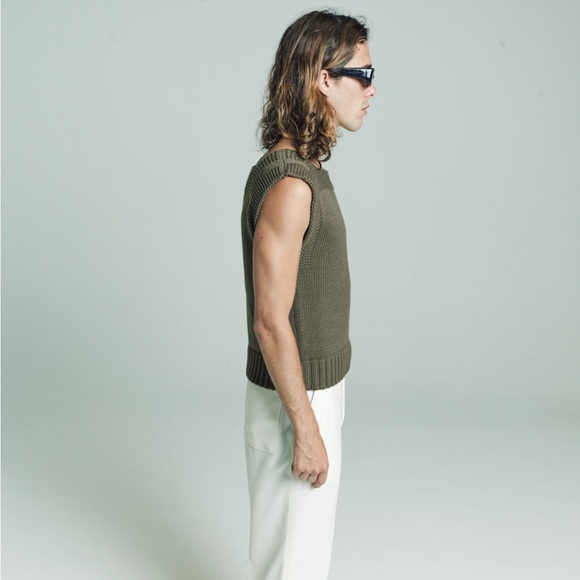 Second Layer Life Saver Vest in Olive - Picture 5 of 9